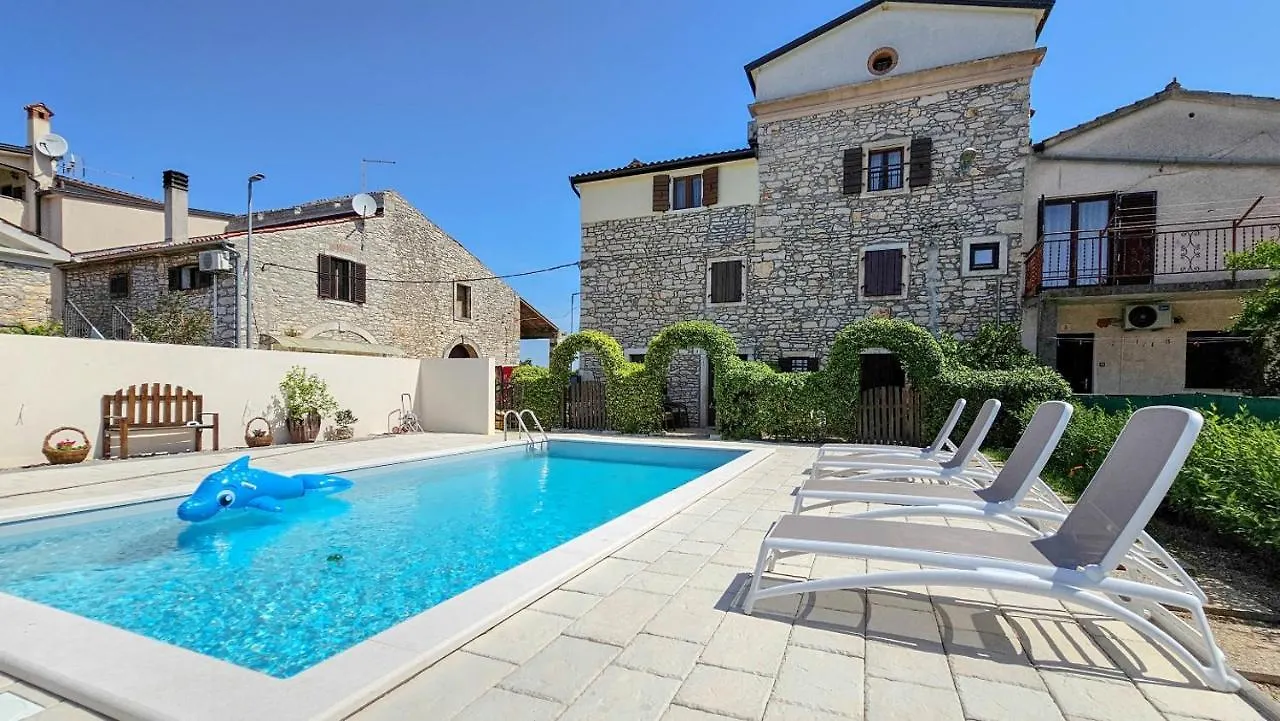 Olimpia 1 Apartment Novigrad