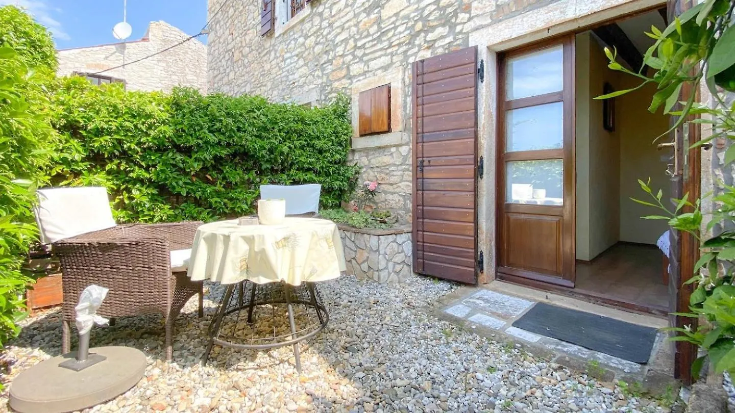 Olimpia 1 Apartment Novigrad  Croatia