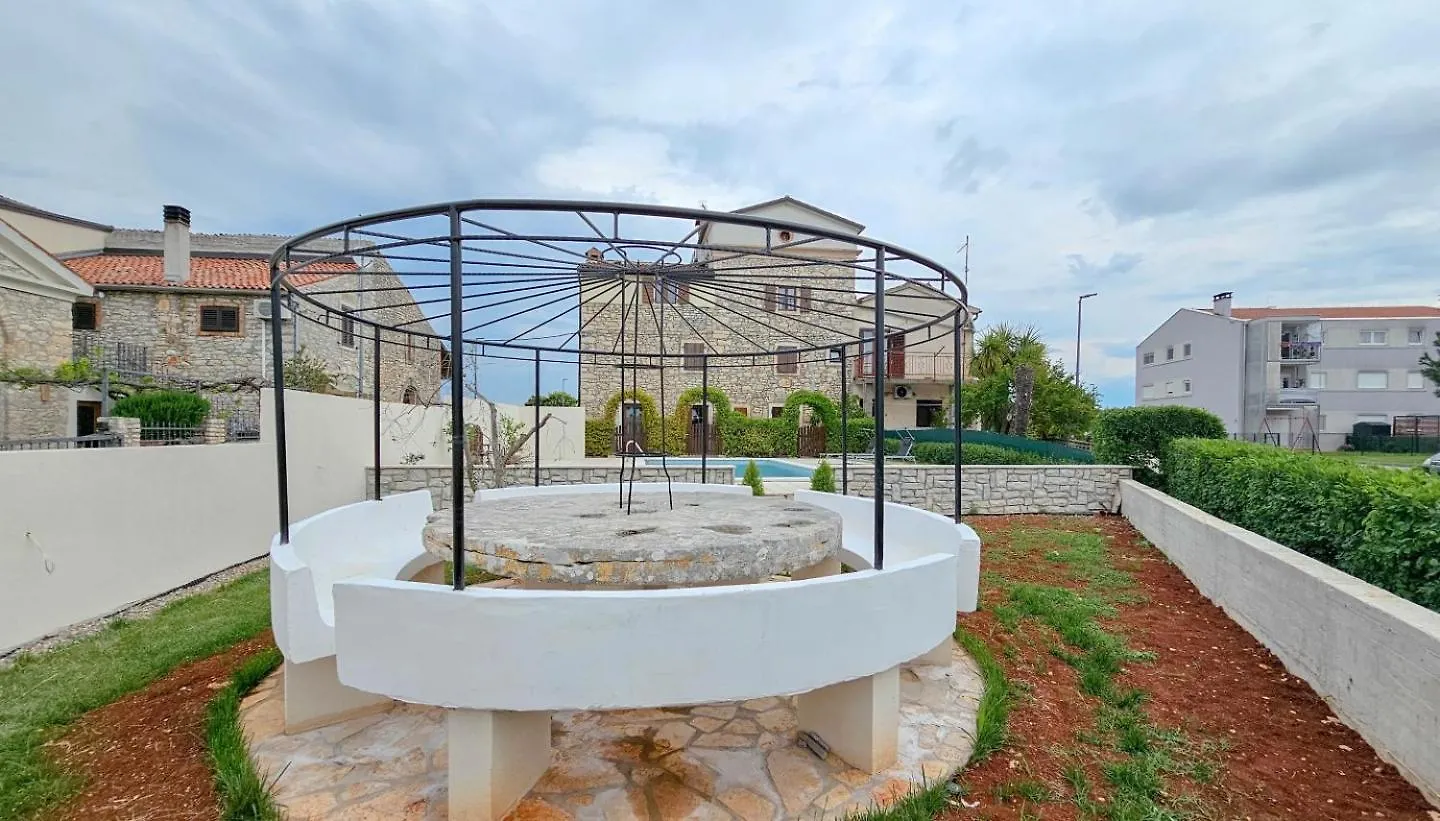 Olimpia 1 Apartment Novigrad  Croatia