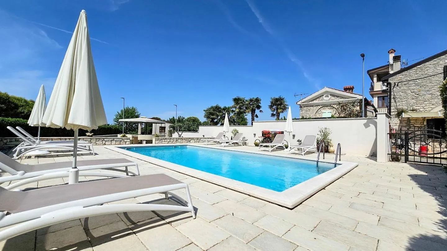 Olimpia 1 Apartment Novigrad